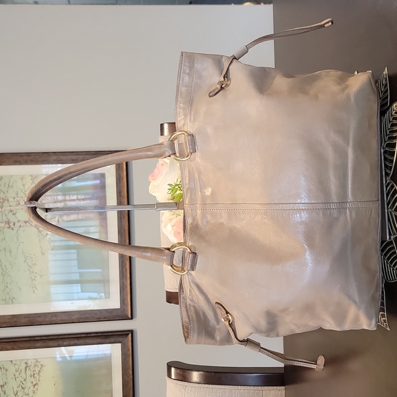 Authentic Prada leather bag - Picture 2 of 11